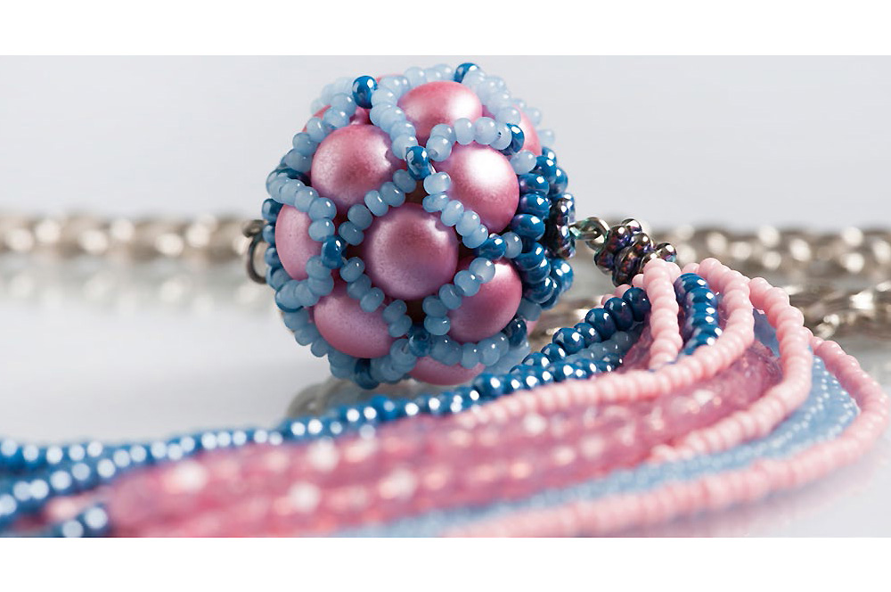 2-hole candy beads tasselled pendant