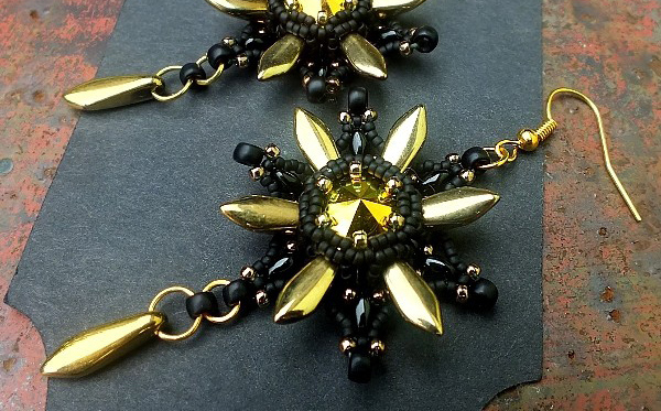 Czech Glass Dagger Beads